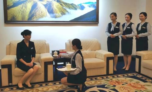 市機關事務管理中心組織開展會務服務人員業務培訓